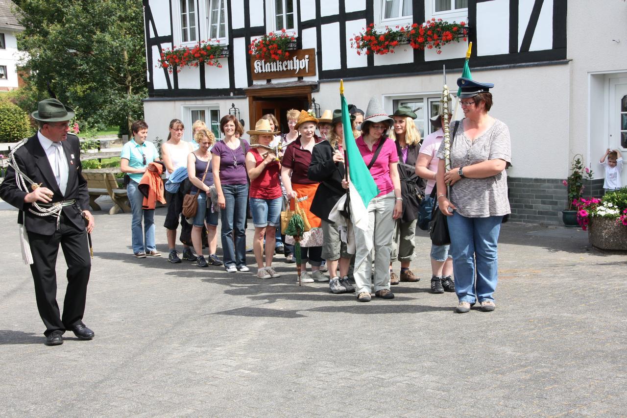 Hotel Klaukenhof เลนเนชตัดท์ ภายนอก รูปภาพ